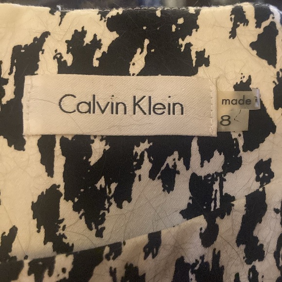 Dress in tiers by Calvin Klein Size 8 - Picture 6 of 7